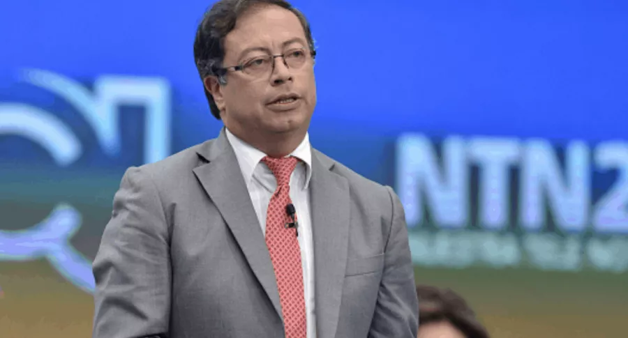Gustavo Petro, líder de la oposición en Colombia, que respondió a Marta Lucía Ramírez con una polémica frase.