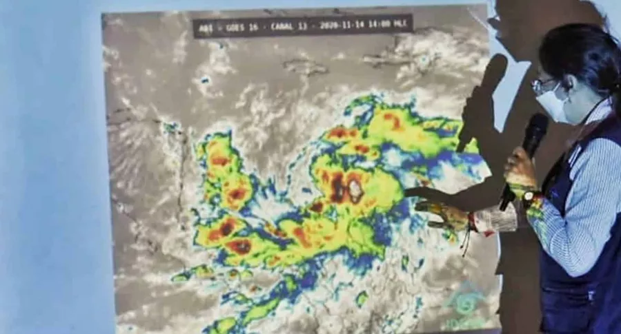 Directora del Ideam lanza aviso de huracán para Providencia y de tormenta para San Andrés.