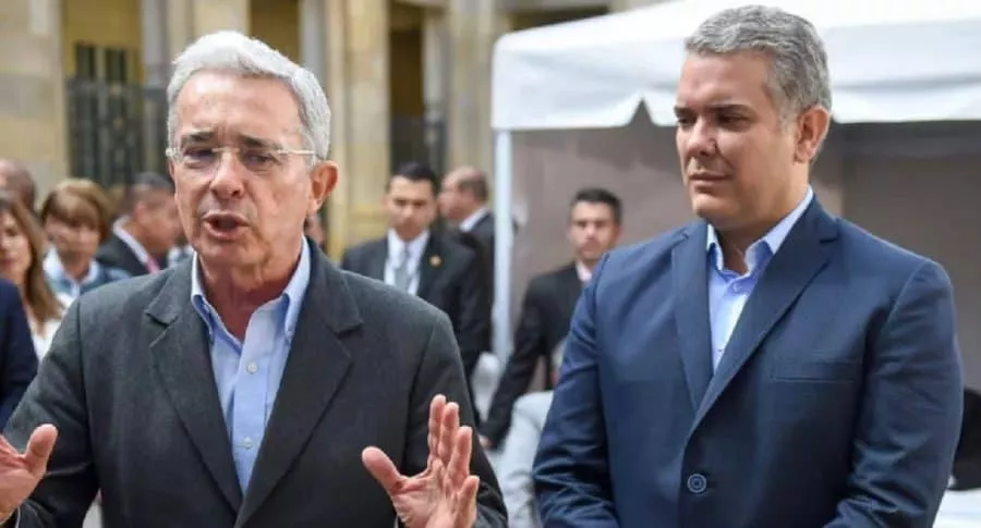Iván Duque y Álvaro Uribe, quien criticó el liderazgo del presidente