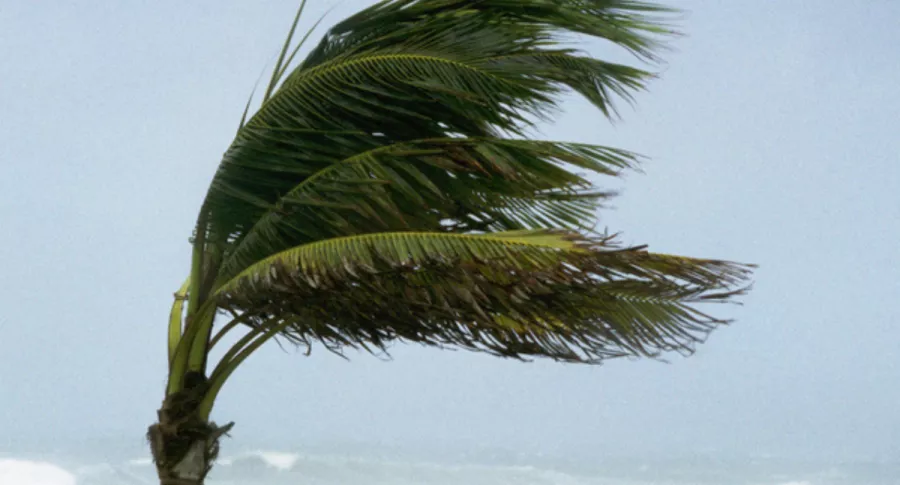 El huracán Iota sigue haciendo estragos en la zona insular de Colombia.