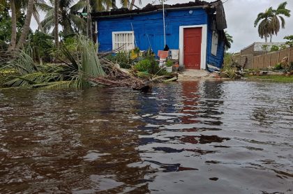 Imagen de una de las casas afectadas por el paso del Huracán Iota en el archipiélago de San Andrés y Providencia. 