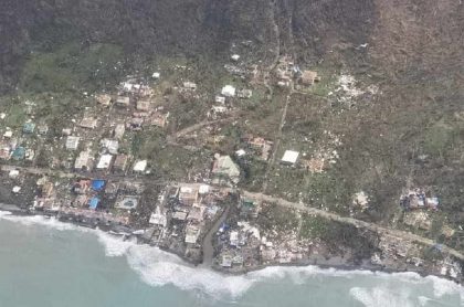 Imagen aérea de la isla de Providencia después del paso del huracán Iota. 