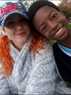 Foto de Carolina López y Cristian Mosquera, a propósito del mensaje de ella por muerte de su excolega.