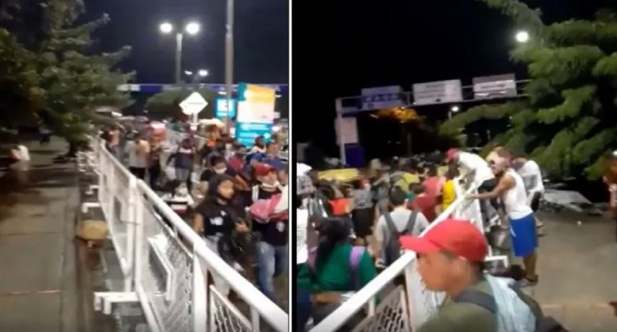 Imágenes del momento en que autoridades migratorias permiten el paso de cientos de personas hacia Venezuela