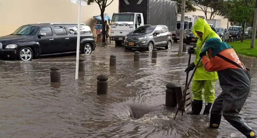 Imagen de las inundacione en Bogotá, este jueves. 