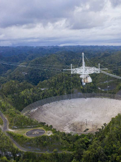 Vista aérea del Observatorio de Arecibo en Arecibo, Puerto Rico, el 19 de noviembre de 2020.
