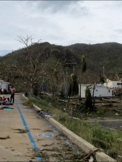 Imagen del desastre en Providencia, en donde comerciantes denuncian saqueos