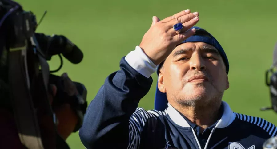 Diego Maradona, a quien personalidades del fútbol mandan mensajes de despedida tras enterarse de su muerte