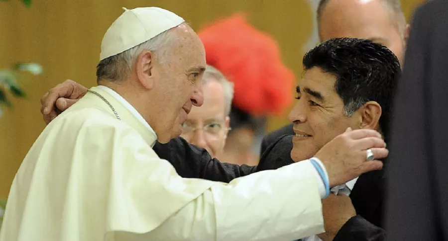 El papa Francisco dijo que recuerda con afecto a Diego Armando Maradona.