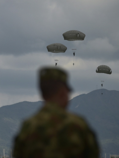 Militares del Ejército ilustra nota sobre presunto suicidio de un capitán del Ejército, en el Valle del Cauca