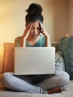 Varios estudiantes hablan sobre los problemas de las clases virtuales en Colombia