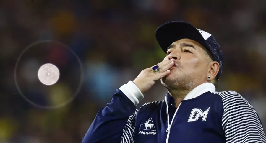 Diego Maradona: habla empleada colombiana que atendió al '10'