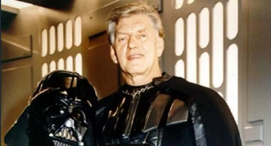 Dave Prowse, quien falleció e a los 85 años, durante las grabaciones de Star Wars.