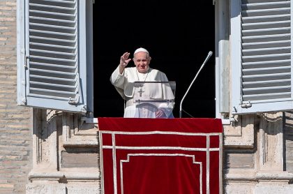 Papa Francisco oró por afectados de huracán Iota en San Andrés