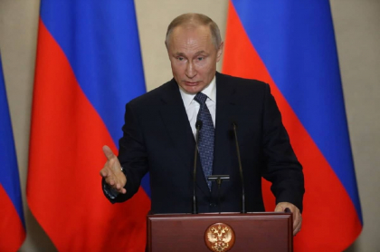 El presidente ruso Vladimir Putin ordenó comenzar una campaña masiva para inocular su vacuna Sputnik V.