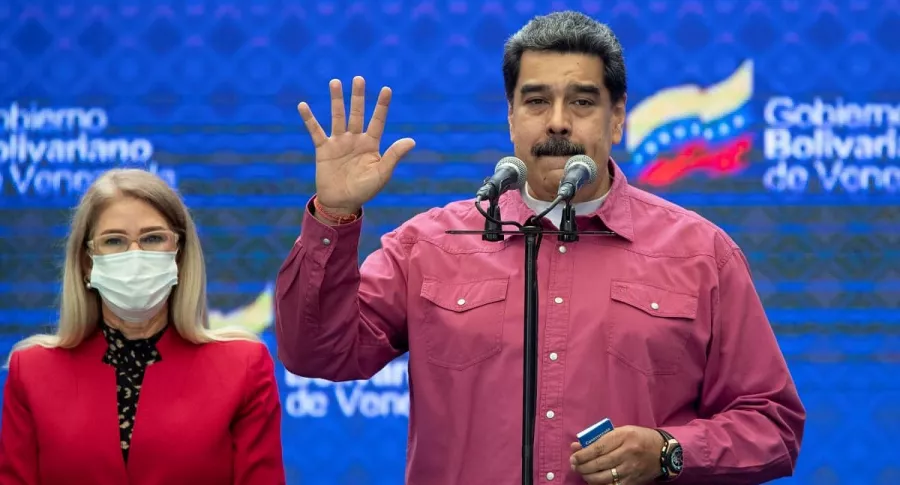 El presidente venezolano, Nicolás Maduro, que pronunció un discurso tras votar en las elecciones parlamentarias del 6 de diciembre de 2020, dijo que los resultados de los comicios lo “recontrarratificaban” como presidente.