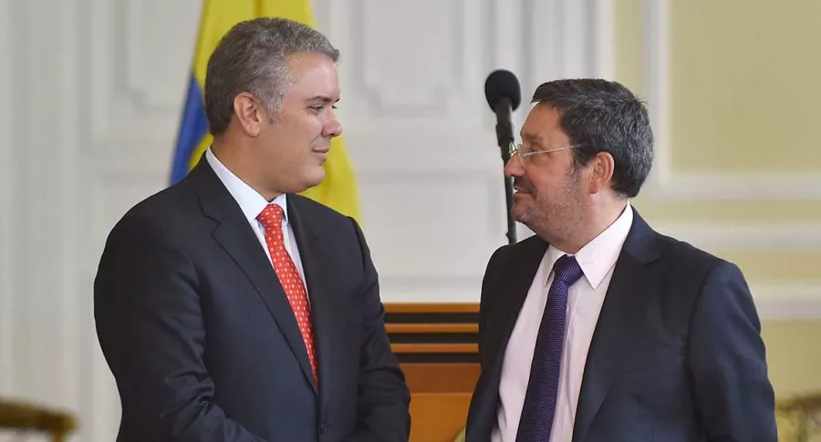 Iván Duque y Francisco 'Pacho' Santos, que seguirá como embajador de Colombia en Estados Unidos