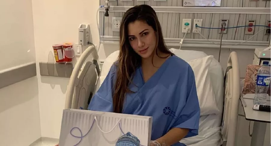 La modelo Nanis Ochoa salió hace poco del hospital, pero su bebé recién nacida continuaba hasta ahora en cuidados intensivos.