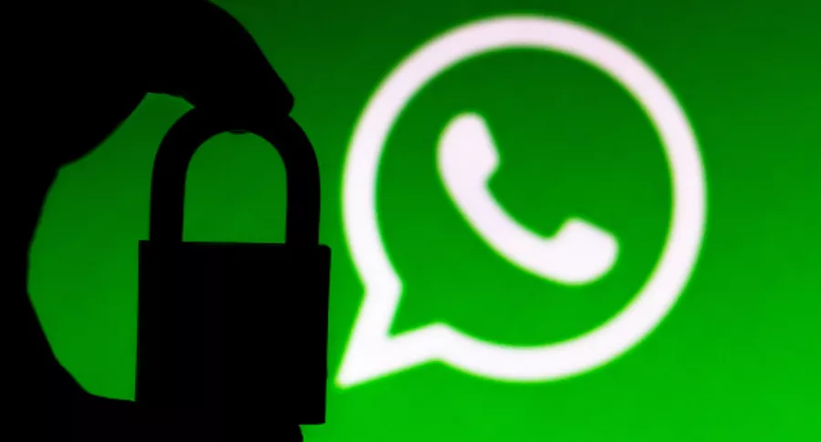 WhatsApp, Google y Facebook están siendo investigados tras una serie de denuncias sobre presuntos tratos para acceder a chats privados.
