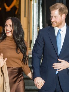 El príncipe Harry y su esposa Meghan Markle ilustran nota sobre el príncipe Harry y una vida alejado de la familia real