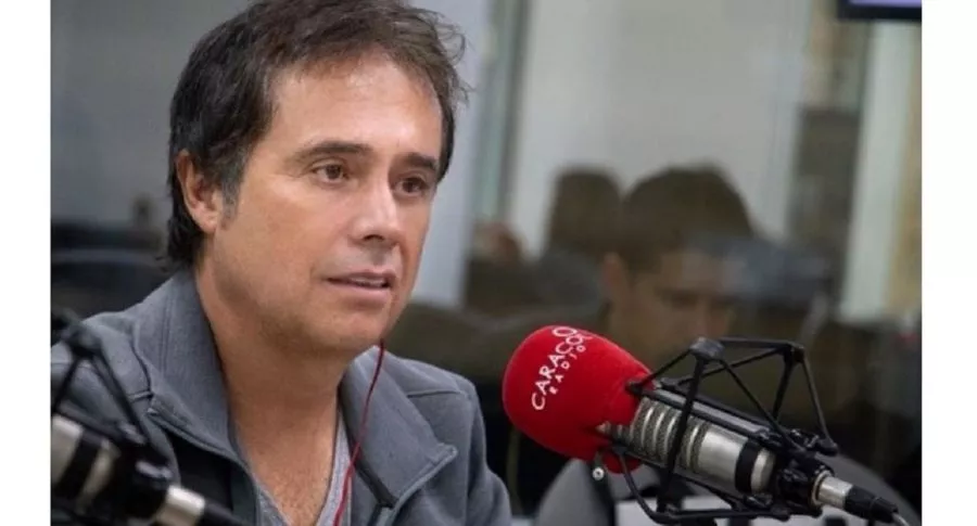 César Augusto Londoño, periodista que se despidió del programa 6 AM Hoy por hoy de Caracol Radio