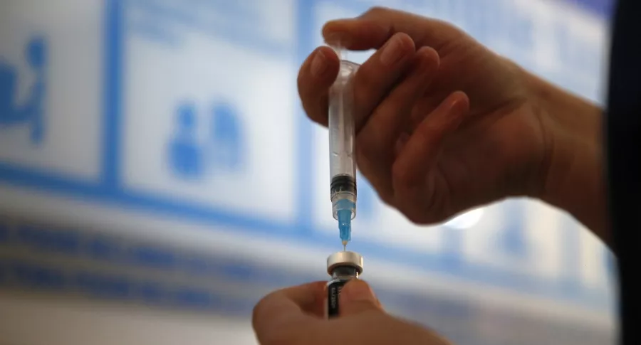 Vacunas contra el coronavirus se distribuyen en el mundo