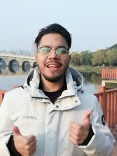 Imagen del colombiano en Wuhan que ahora se volvió ‘youtuber’