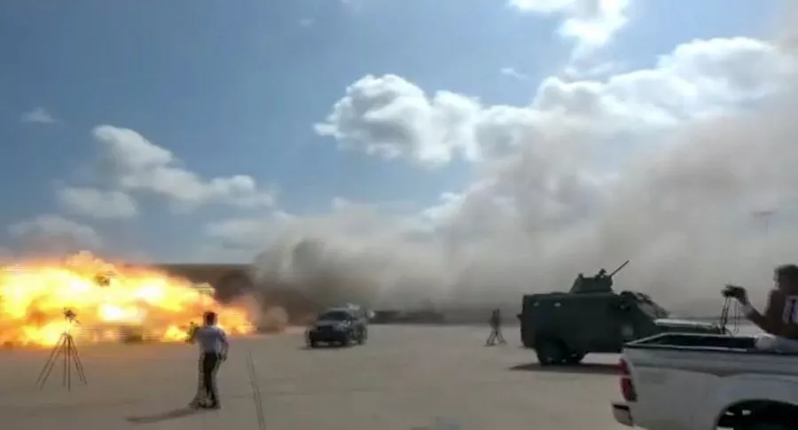 Momento exacto de explosión en aeropuerto de Yemen