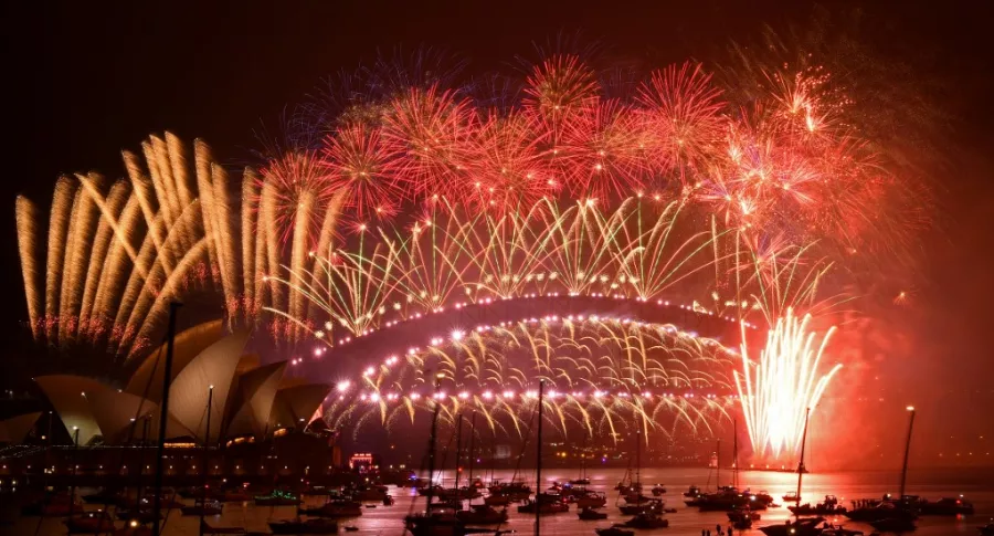 Juegos pirotécnicos para recibir el Año Nuevo en Australia