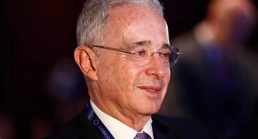 Foto de Álvaro Uribe en España, en el 2019.