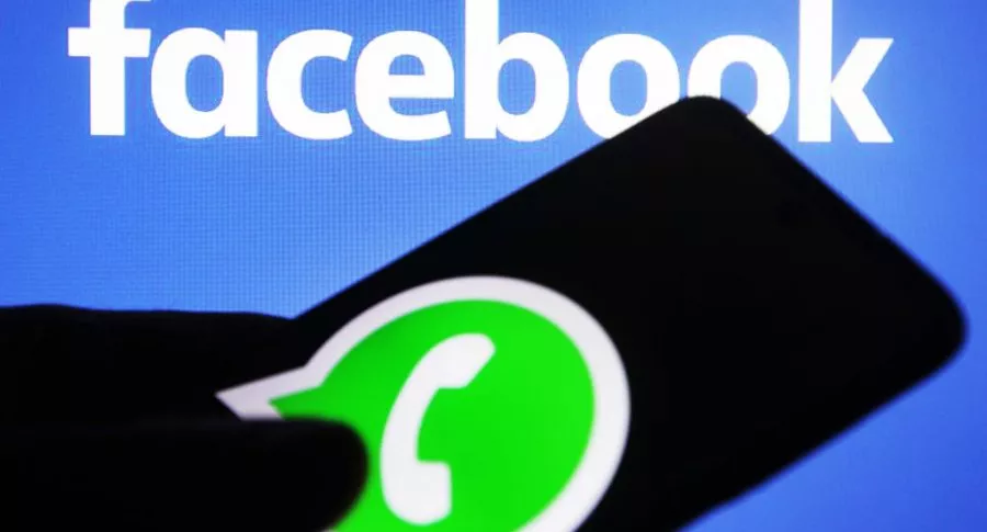 Foto de logo de WhatsApp y Facebook ilustra nota sobre qué datos no compartirá con Facebook tras nuevas políticas
