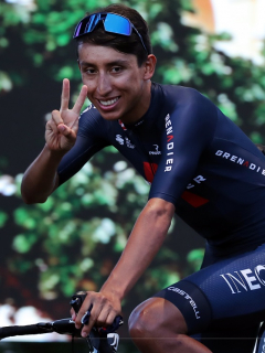 Egan Bernal, quien celebró su cumpleaños junto a su novia y su familia