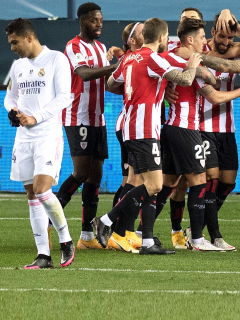 Athletic de Bilbao elimina al Real Madrid en Supercopa de España.