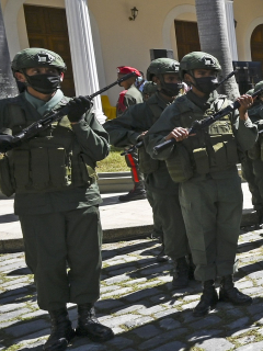 Imagen de militares venezolanos ilustra artículo Iraníes están formando militares en Venezuela