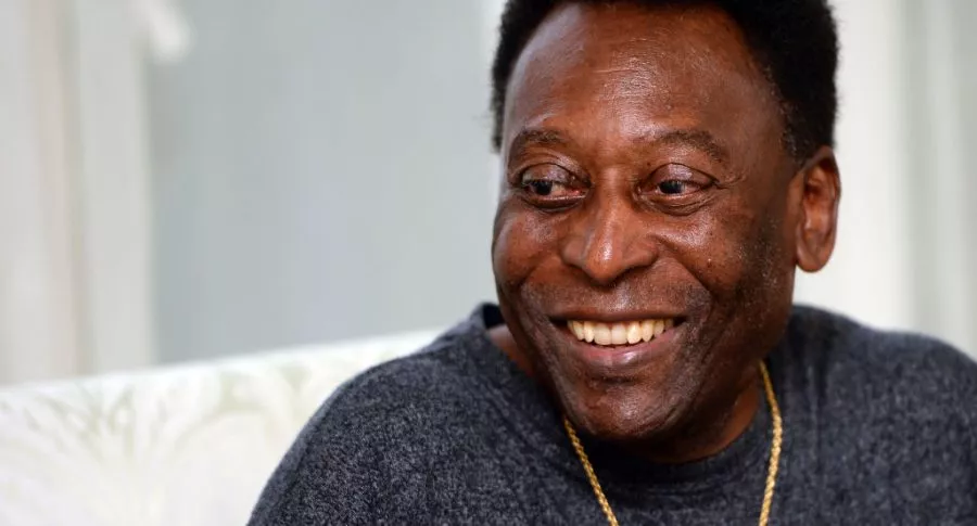 Foto de Pelé en ilustra nota sobre su documental en Netflix