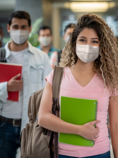El ministerio de Educación ofrece 84.100 becas para jóvenes afiliados al Sisben.