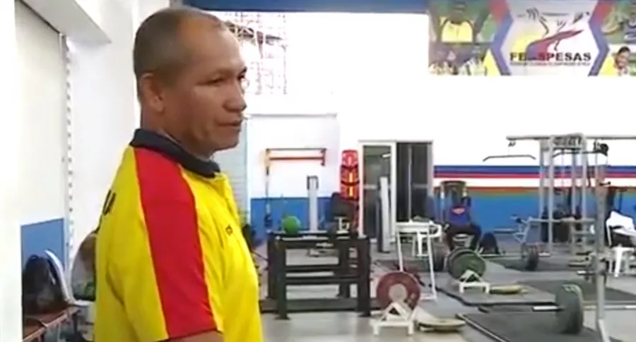 Oswaldo Pinilla deja de ser entrenador de la Selección Colombia de pesas. Imagen de referencia del preparador.
