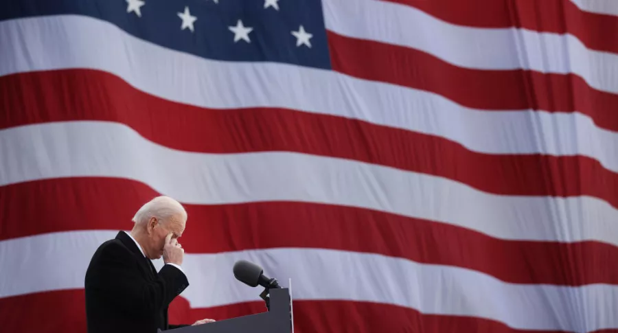 Joe Biden, ilustra nota de cómo será su primer día como presidente y qué medidas tomará