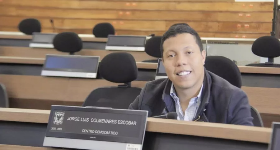Concejal Jorge Colmenares responde a polémica por título universitario