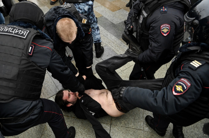 Un seguidor de Navalni es detenido en Rusia