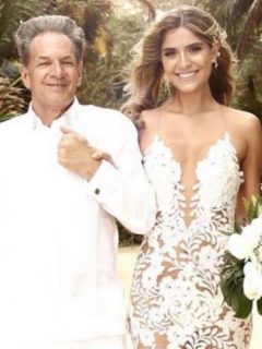Laura Tobón junto a su papá, quien está hospitalizado luego de contraer el coronavirus