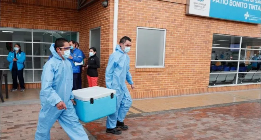 Imagen del simulacro de vacunación que hizo la Alcaldía de Bogotá en el Hospital El Tintal