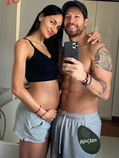 Foto de Valerie Domínguez y 'el Pollo' Echeverry, a propósito de que se casaron