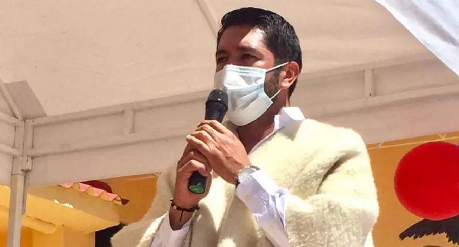 Congresista le exige vacuna contra COVID-19 al Gobierno de Colombia
