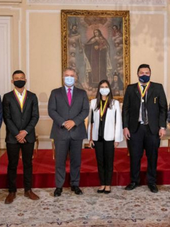 Andrea Cárdenas, Luis Vargas y Alejandro Salas, que sacaron puntaje perfecto en Icfes, han recibido varias ayudas para continúa con su vida académica.