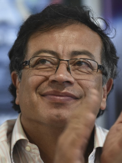 La autoridad electoral colombiana no continuará investigando a Gustavo Petro por falta de pruebas sobre acusaciones de Juan Guaidó.