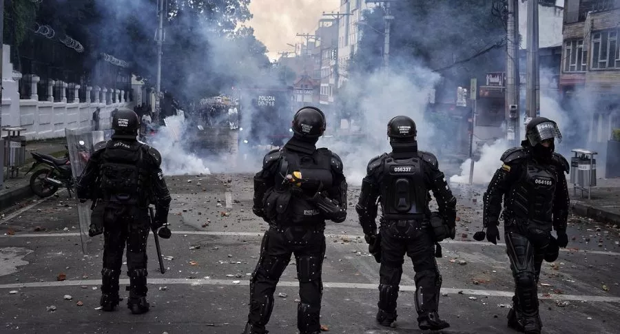 Gases lacrimógenos, en protestas: Tribunal revoca fallo que los prohibía