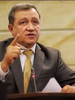 Ernesto Macías, congresista del Centro Democrático, fue citado a indagatoria para el 12 de febrero por la Corte Suprema de Justicia
