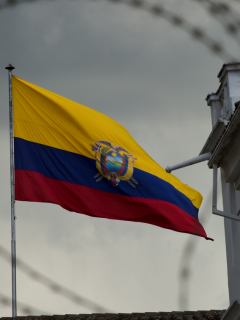 Foto de bandera de Ecuador ilustra imagen sobre ¿Cuántos candidatos a la presidencia de Ecuador 2021 hay?