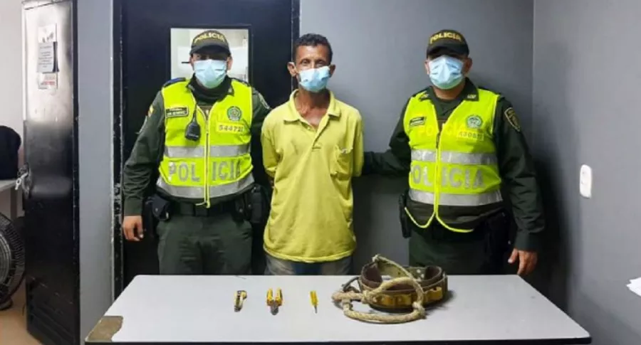 Hombre capturado cuando reconectaba el servicio de energía a un taller en Barranquilla